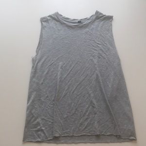 gray tank top